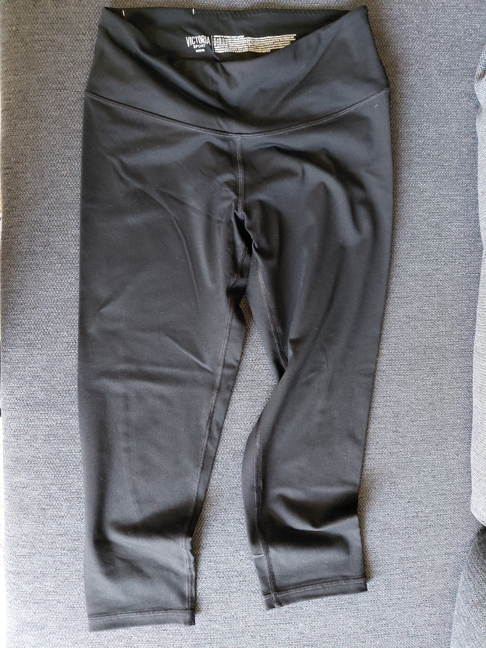 Victoria's Secret Sport Black Cropped Leggings
